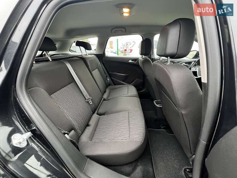 Универсал Opel Astra 2016 в Ковеле