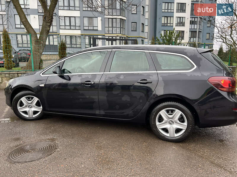 Универсал Opel Astra 2011 в Луцке фото 7 Универсал Opel Astra 2011 в Луцке