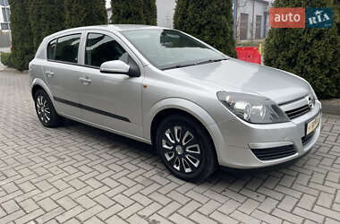Хетчбек Opel Astra 2004 в Городку