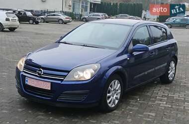 Хэтчбек Opel Astra 2005 в Черновцах