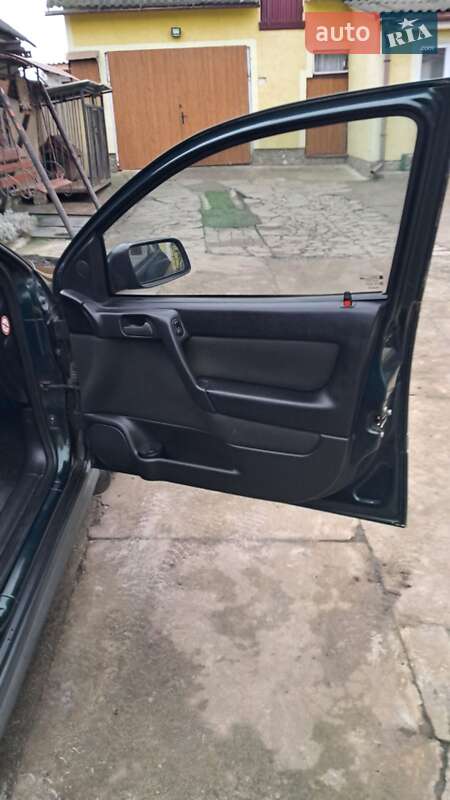 Универсал Opel Astra 1998 в Жвирке