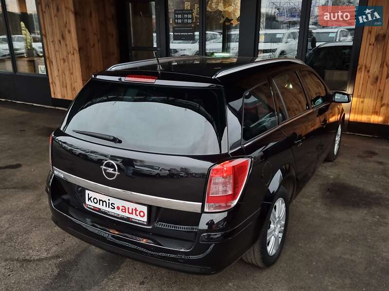 Універсал Opel Astra 2009 в Вінниці