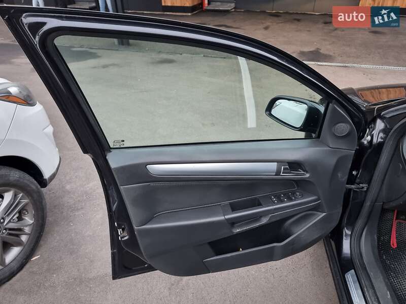 Універсал Opel Astra 2009 в Вінниці