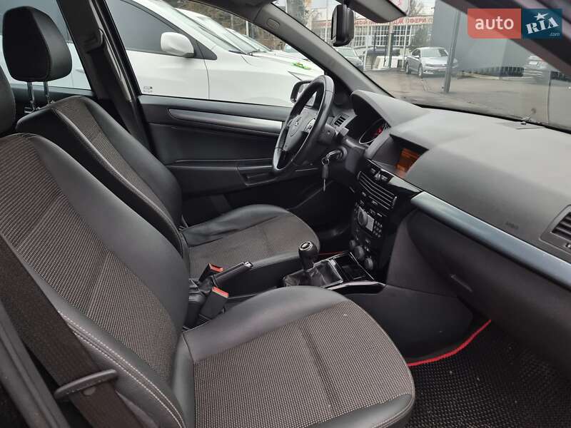 Універсал Opel Astra 2009 в Вінниці