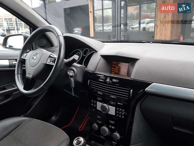 Універсал Opel Astra 2009 в Вінниці
