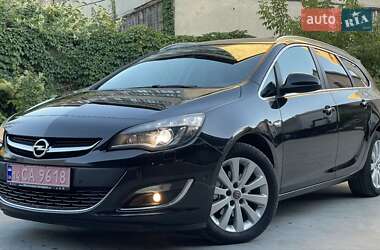 Универсал Opel Astra 2015 в Ивано-Франковске