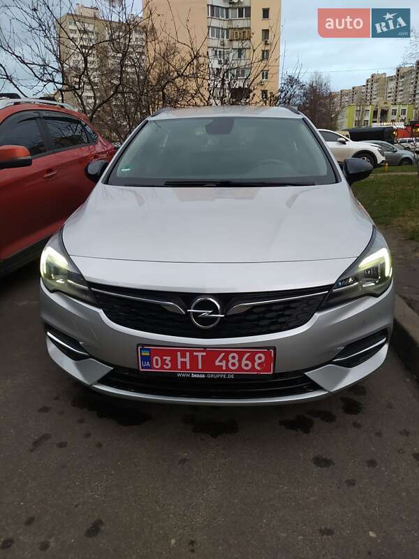 Opel Astra 2022
