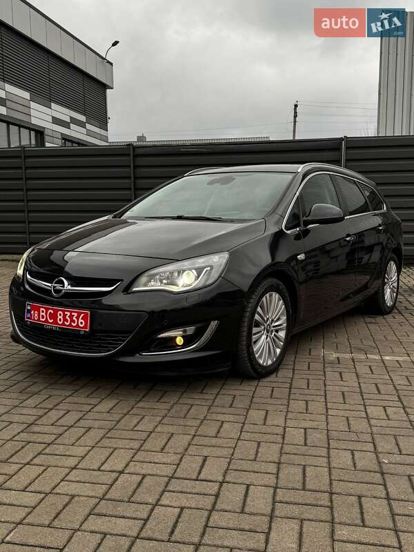 Универсал Opel Astra 2013 в Черкассах