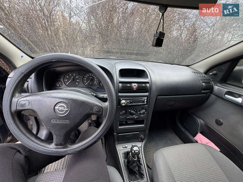Седан Opel Astra 2007 в Киеве