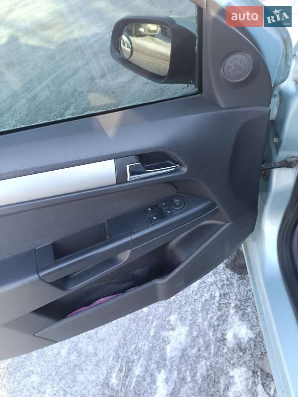 Хетчбек Opel Astra 2009 в Житомирі