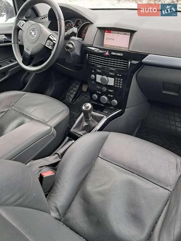 Універсал Opel Astra 2010 в Рівному фото 9 Універсал Opel Astra 2010 в Рівному
