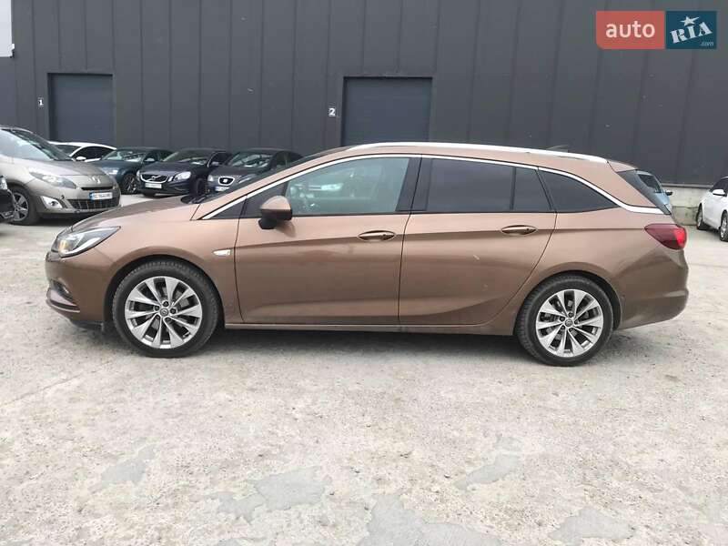 Універсал Opel Astra 2016 в Львові
