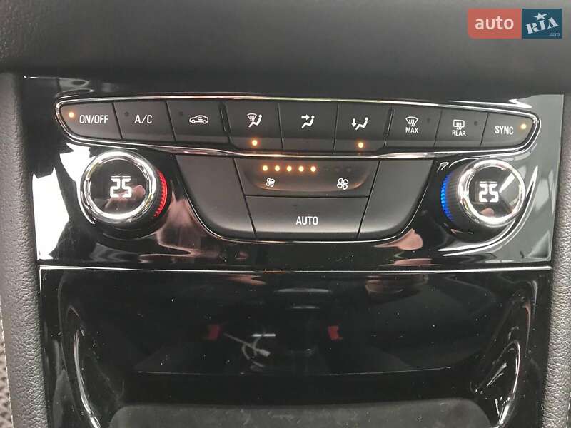 Універсал Opel Astra 2016 в Львові