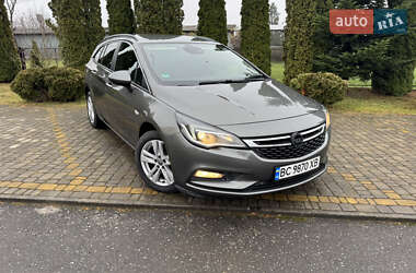 Універсал Opel Astra 2017 в Самборі