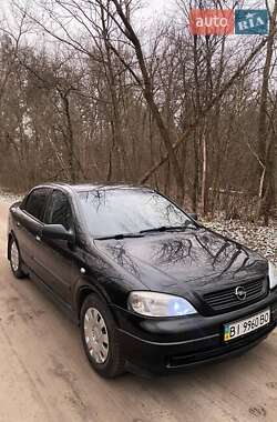 Седан Opel Astra 2007 в Карловке