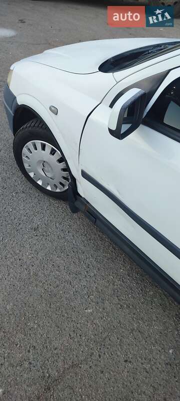 Седан Opel Astra 2003 в Белой Церкви