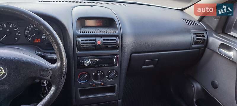 Седан Opel Astra 2003 в Белой Церкви