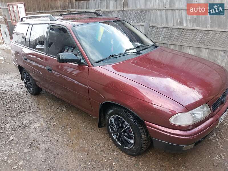 Универсал Opel Astra 1998 в Яблунице фото 3 Универсал Opel Astra 1998 в Яблунице