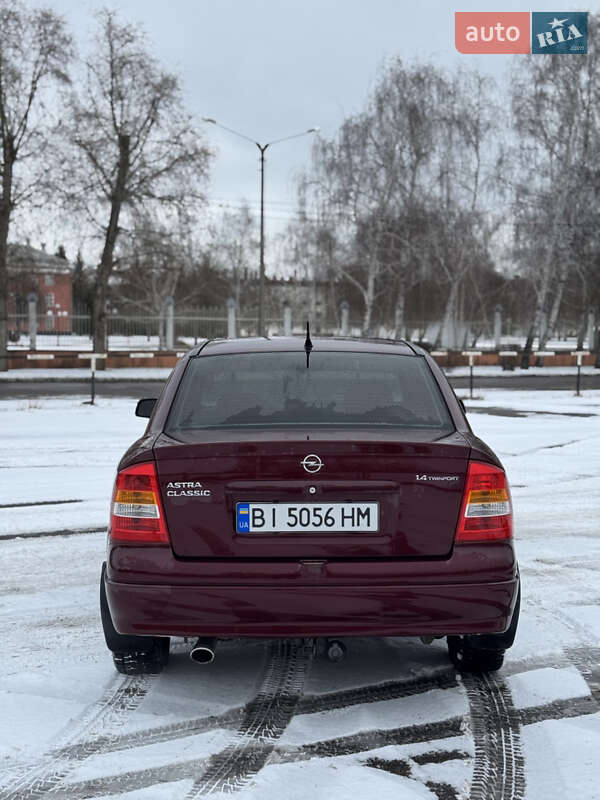 Седан Opel Astra 2008 в Кременчуге