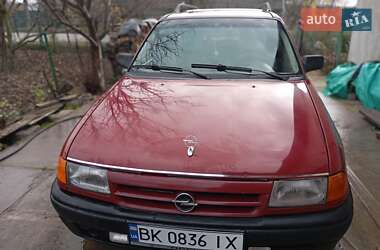 Универсал Opel Astra 1994 в Ровно