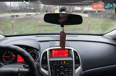 Універсал Opel Astra 2011 в Сумах