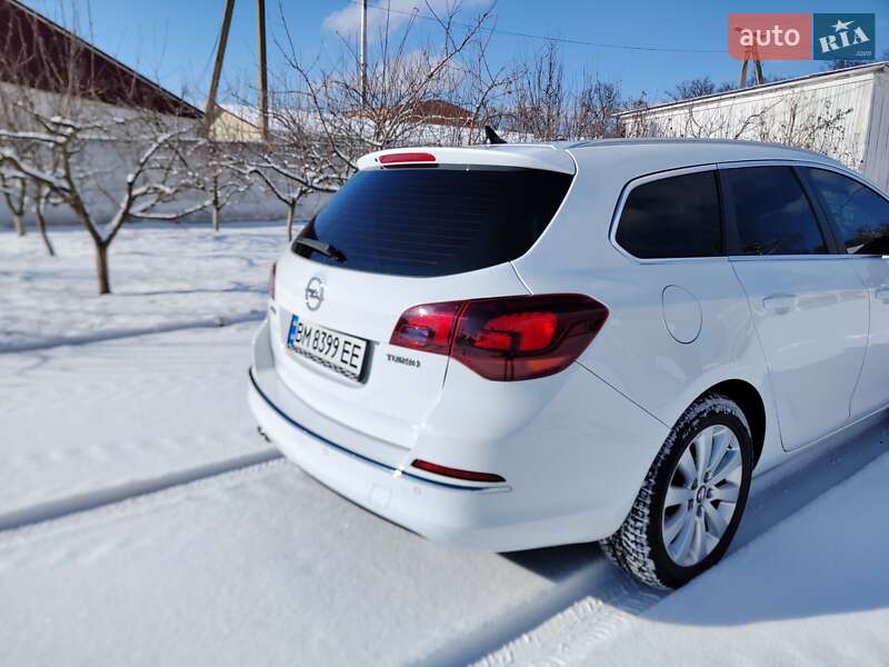 Универсал Opel Astra 2014 в Сумах
