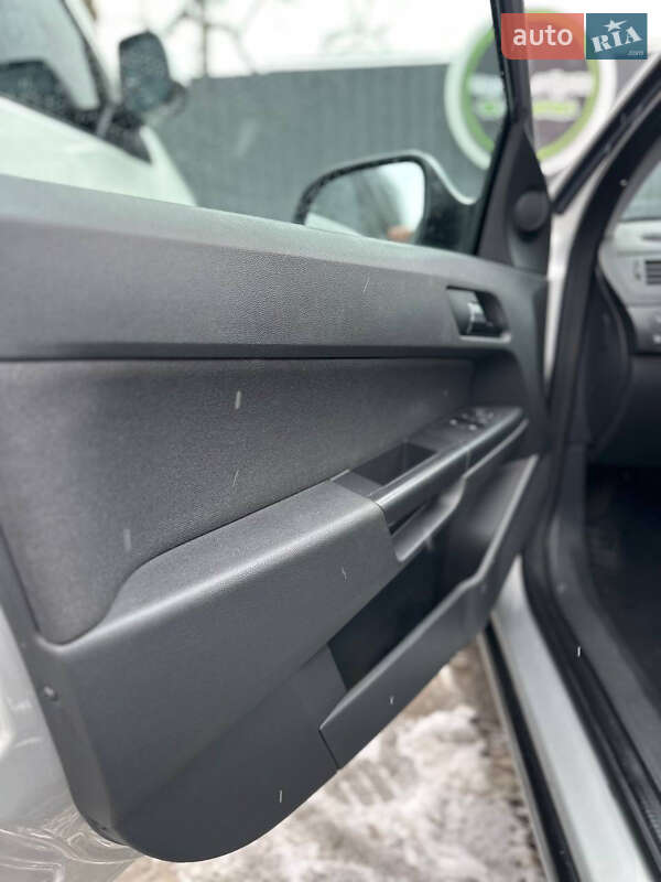 Хетчбек Opel Astra 2012 в Харкові