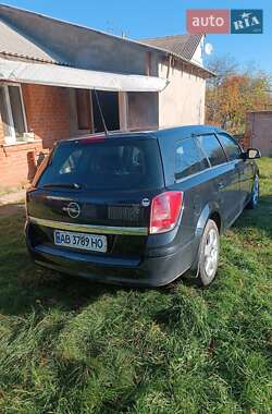 Универсал Opel Astra 2013 в Виннице