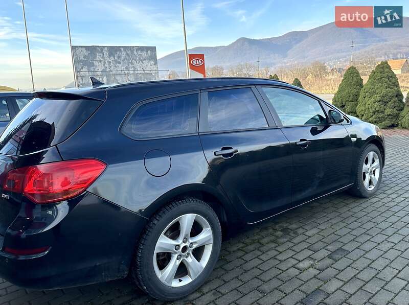 Универсал Opel Astra 2010 в Хусте фото 5 Универсал Opel Astra 2010 в Хусте