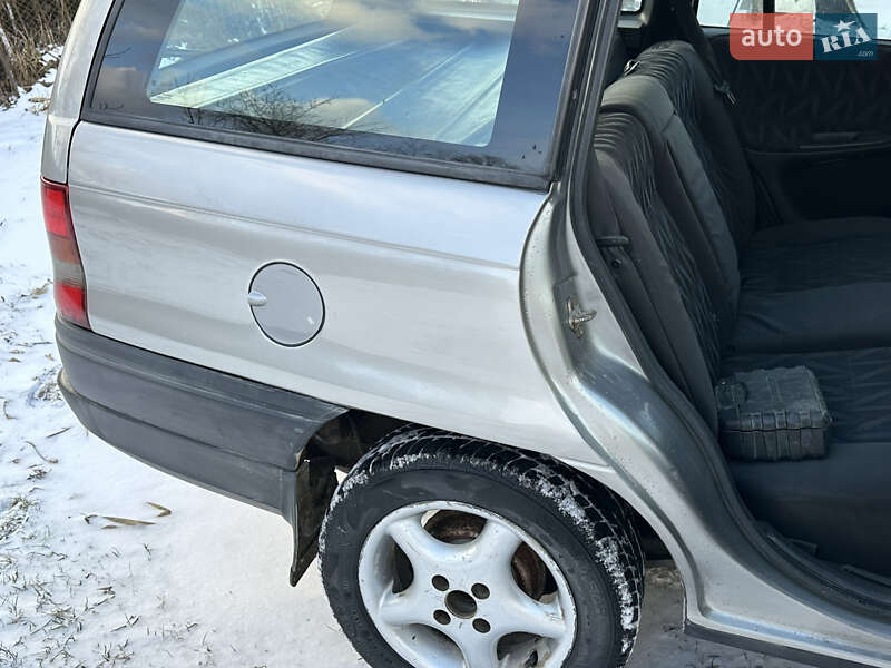 Универсал Opel Astra 1995 в Дрогобыче