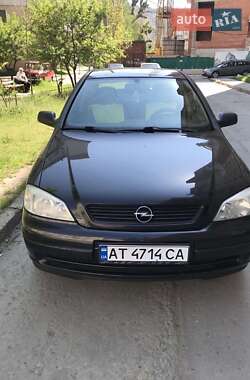 Седан Opel Astra 2006 в Івано-Франківську