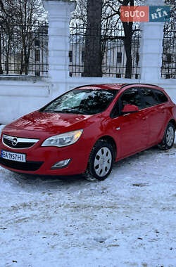 Універсал Opel Astra 2011 в Вишнівці