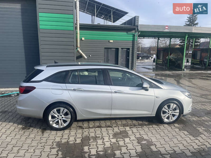 Универсал Opel Astra 2016 в Коломые