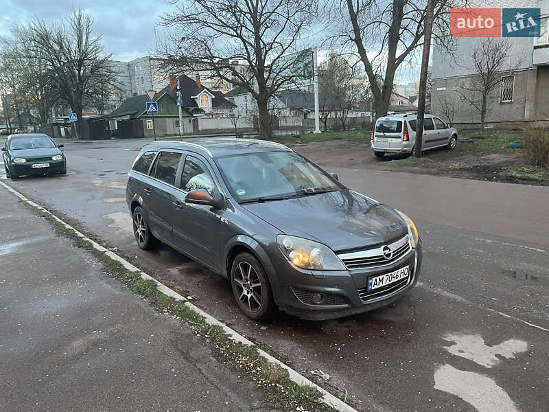 Универсал Opel Astra 2009 в Шепетовке