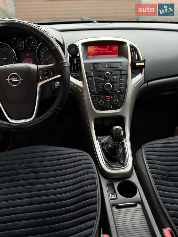 Универсал Opel Astra 2012 в Радомышле фото 25 Универсал Opel Astra 2012 в Радомышле