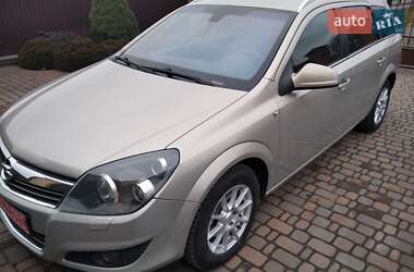 Универсал Opel Astra 2010 в Ковеле