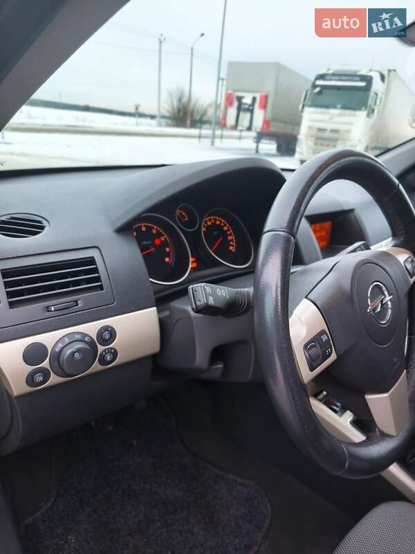 Универсал Opel Astra 2008 в Броварах