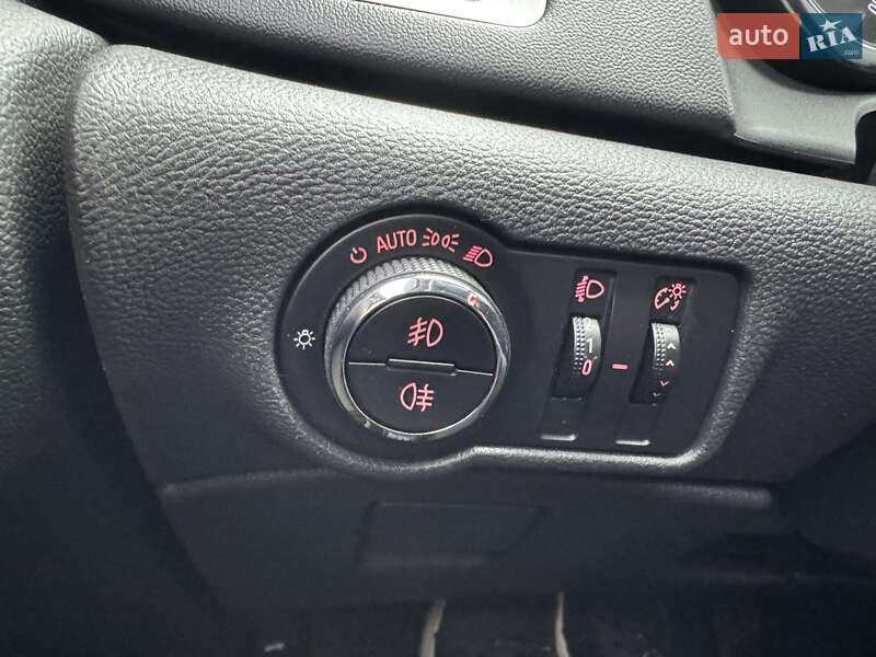 Універсал Opel Astra 2011 в Києві фото 20 Універсал Opel Astra 2011 в Києві