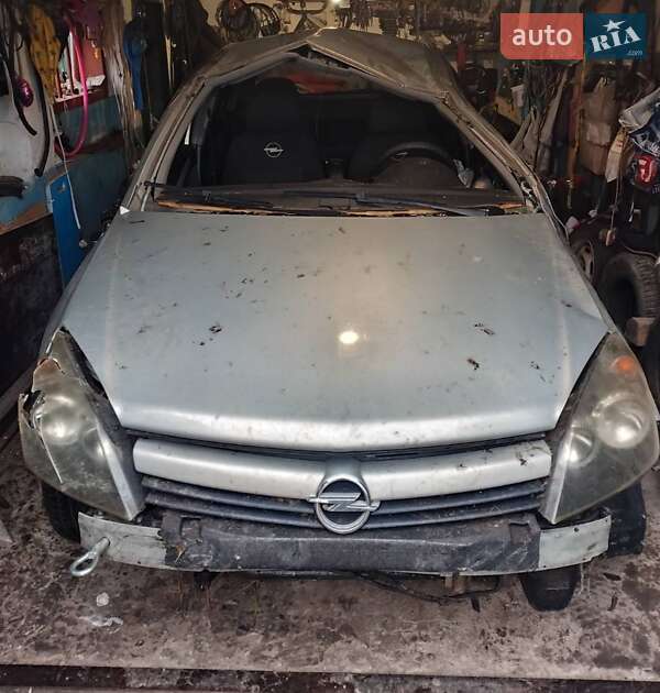 Хетчбек Opel Astra 2005 в Буську фото Хетчбек Opel Astra 2005 в Буську