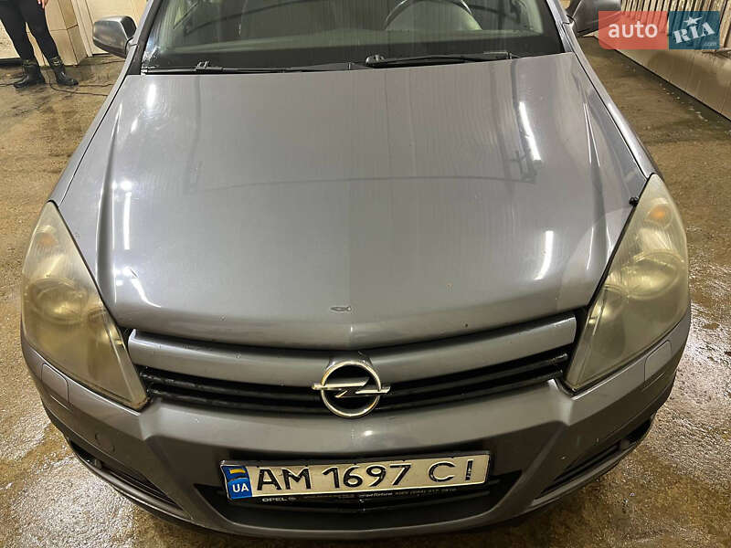 Хэтчбек Opel Astra 2004 в Коростышеве фото 2 Хэтчбек Opel Astra 2004 в Коростышеве