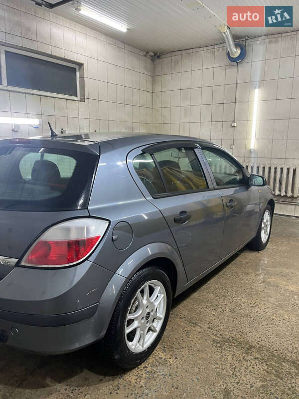Хэтчбек Opel Astra 2004 в Коростышеве фото 12 Хэтчбек Opel Astra 2004 в Коростышеве