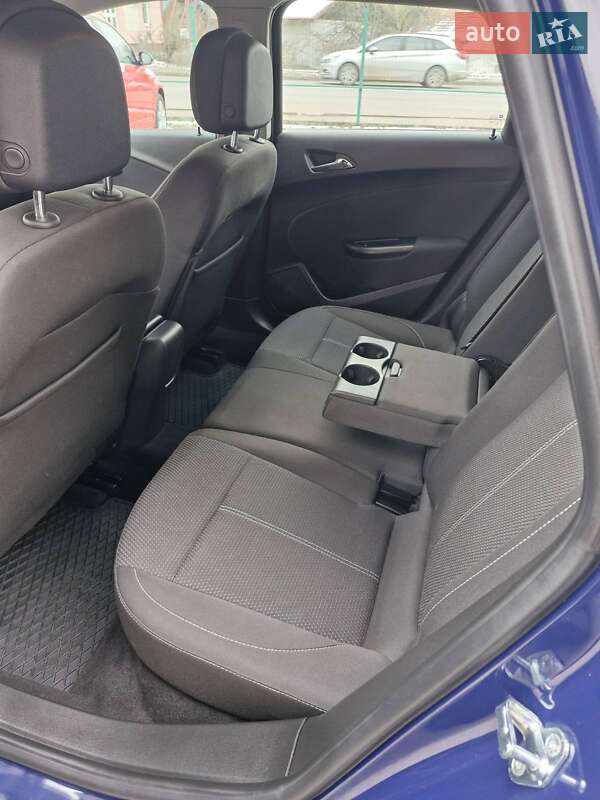 Універсал Opel Astra 2014 в Коломиї