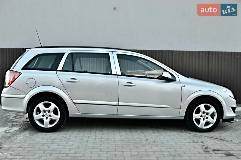 Универсал Opel Astra 2007 в Дрогобыче