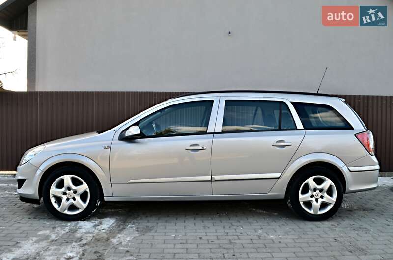 Универсал Opel Astra 2007 в Дрогобыче