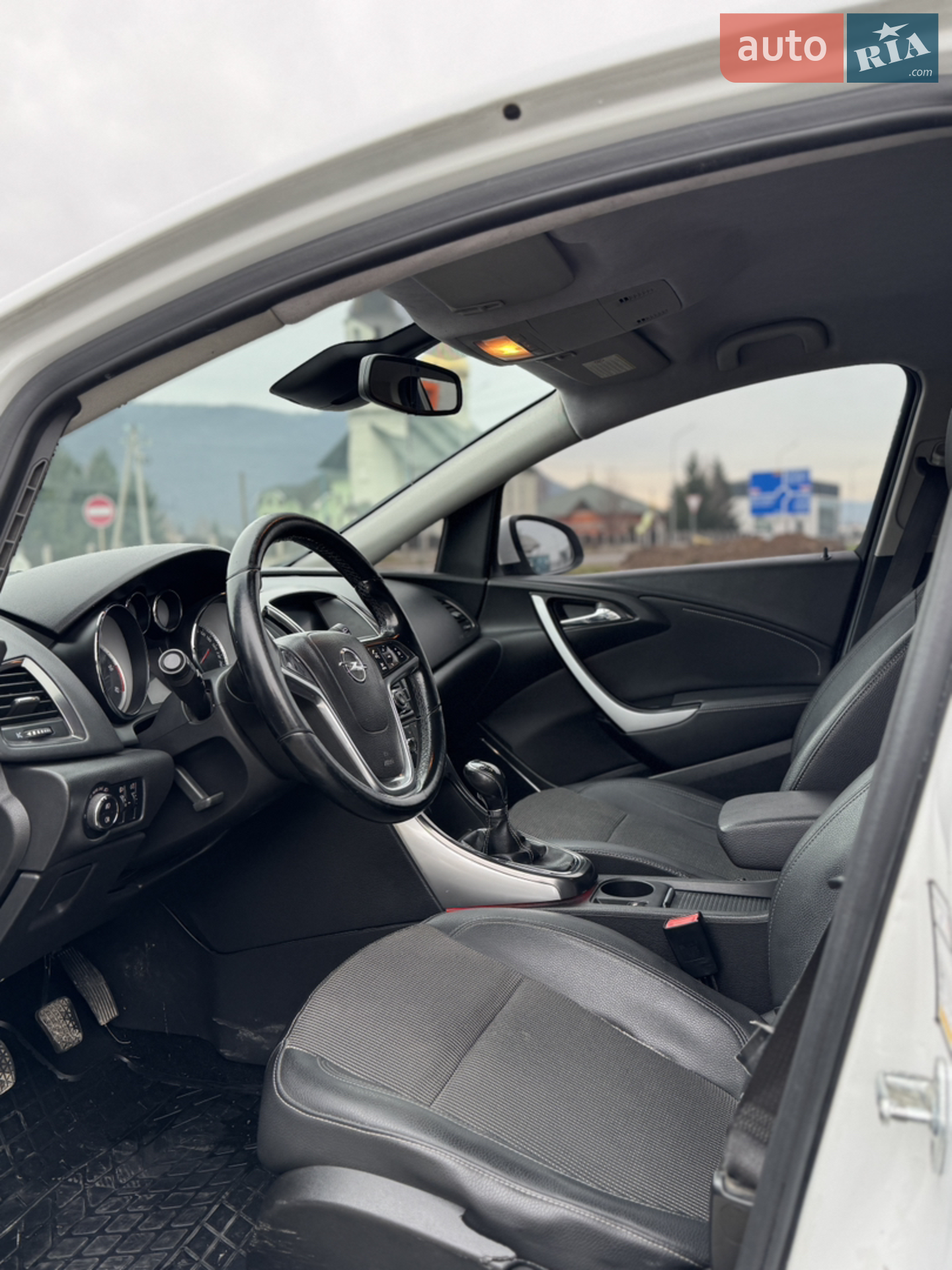 2010 Opel Astra - мініатюра 14