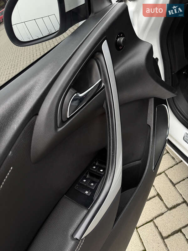 Хэтчбек Opel Astra 2010 в Хусте фото 18 Хэтчбек Opel Astra 2010 в Хусте