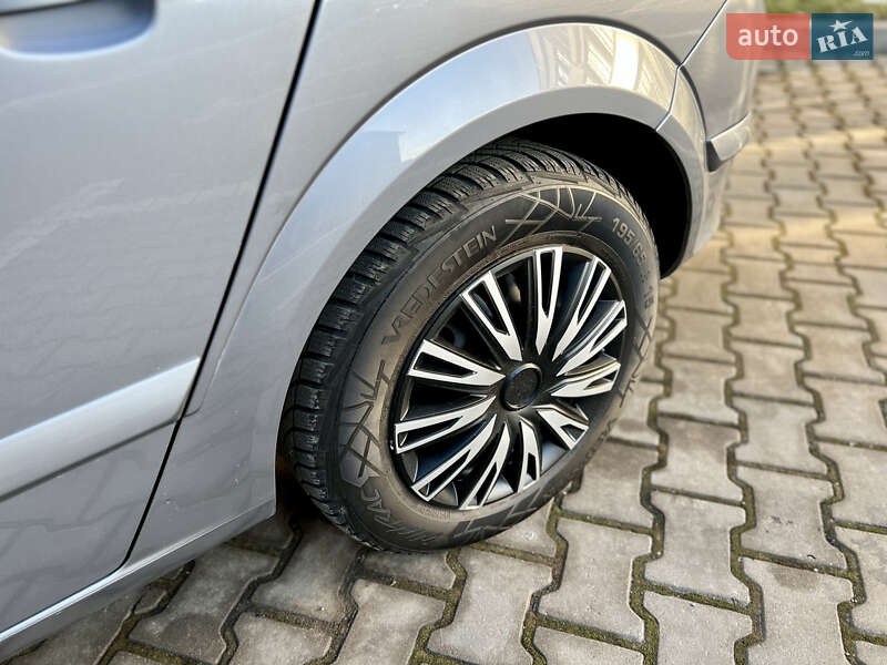 Хэтчбек Opel Astra 2005 в Ивано-Франковске