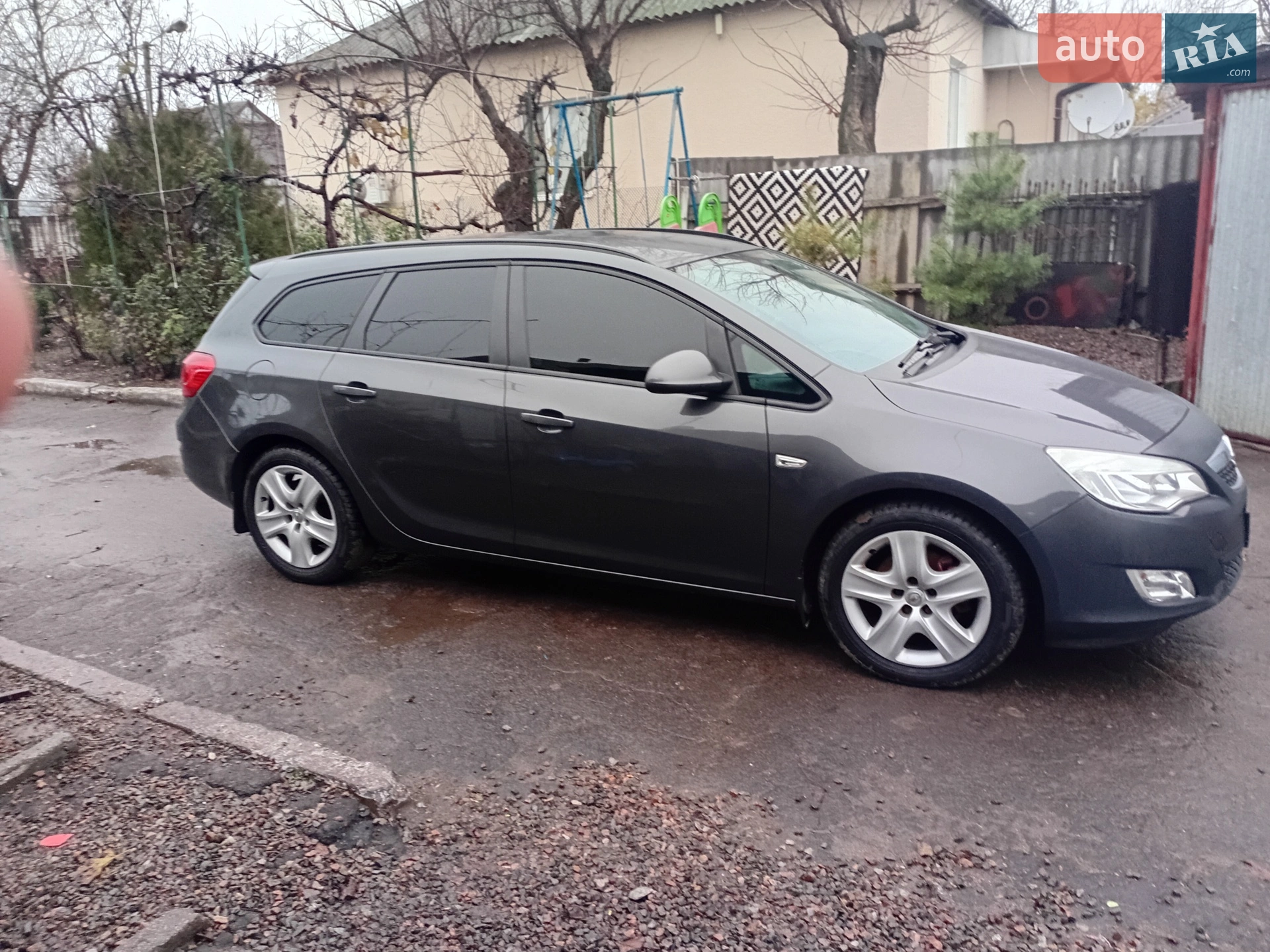 2011 Opel Astra - мініатюра 2