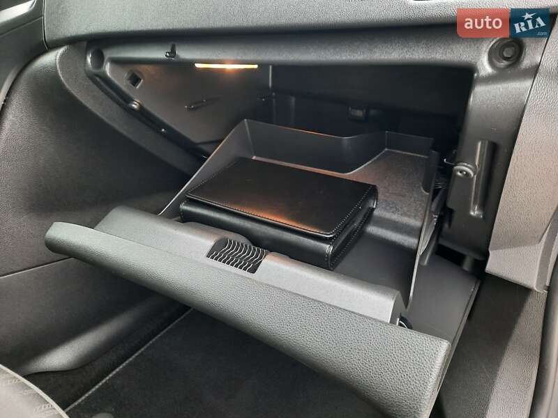 Універсал Opel Astra 2013 в Рівному