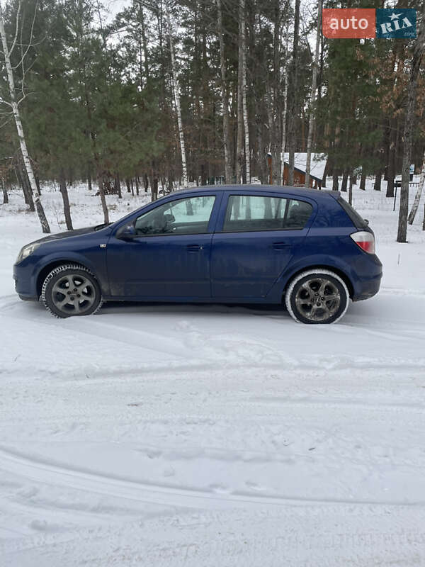 Хэтчбек Opel Astra 2004 в Радомышле фото 3 Хэтчбек Opel Astra 2004 в Радомышле